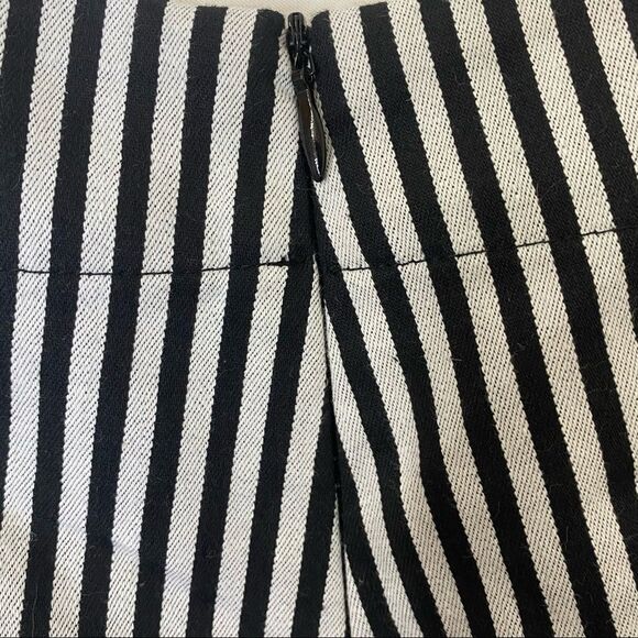Wild Honey Striped Flutter Ruffle Hem Pants Sz S - Picture 8 of 10